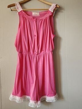 Vintage Vanity Fair Pink Lace Romper Medium 80s Nylon Lingerie Teddy Cottagecore